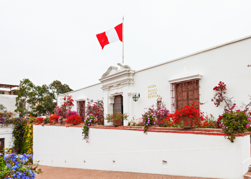 TOUR MUSEO LARCO (1)